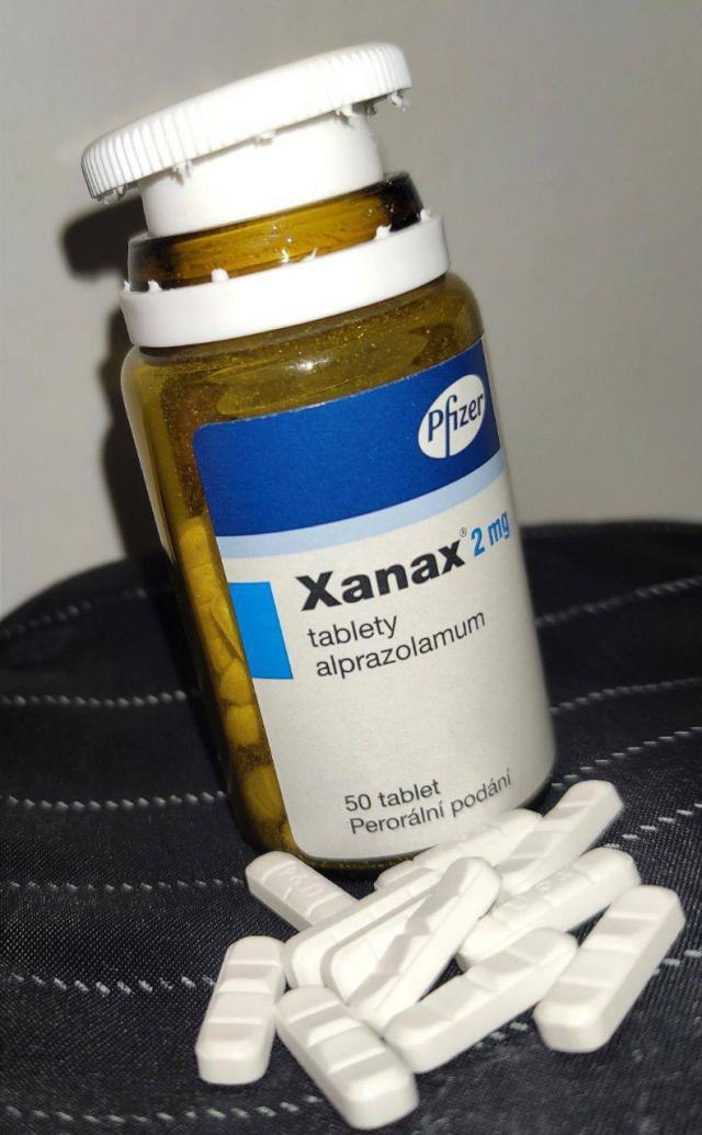 Kupte si Adipex, Oxycodon, Hypnogen, Stilno, Zolpidem, Nuerol, Lexaur.