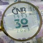 Okam�it� p�j�ky a financov�n�