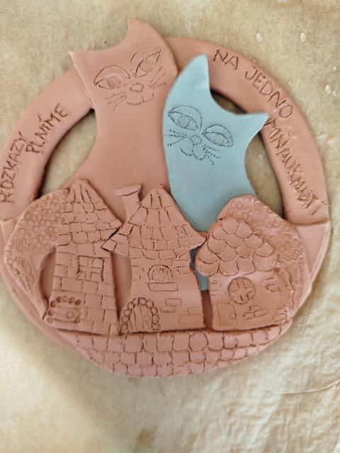 Velmi n� to tam slu�� 😂 dvounoh�, to mus� je�t� dod�lat